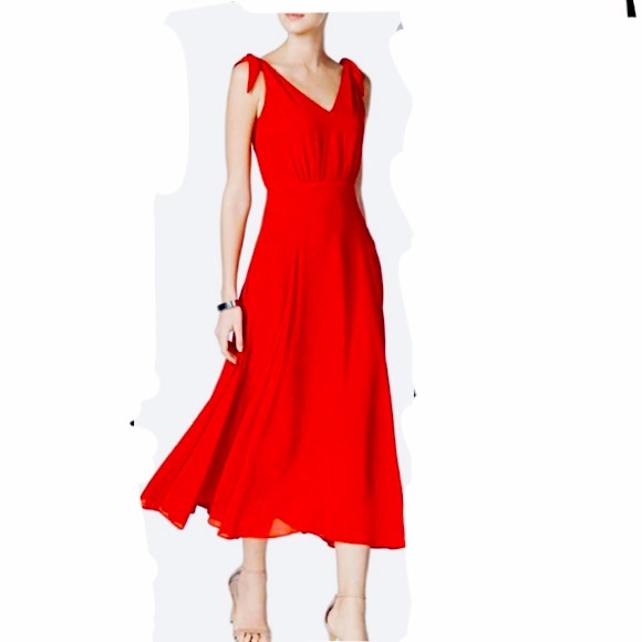 Betsey Johnson Dresses & Skirts - BETSEY JOHSON Gorgeous Georgette Classy Pebble Crepe Dress Red in Color❤️Size 12
